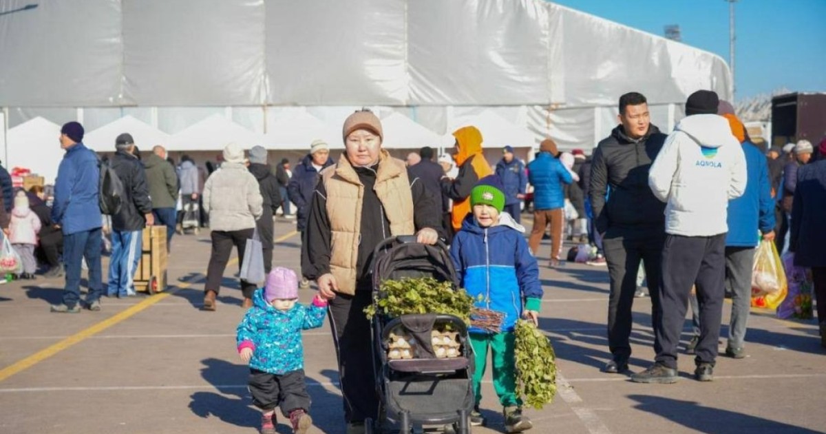 500 тоннаға жуық өнім: Астанадағы соңғы ауыл шаруашылығы жәрмеңкесі қалай өтті