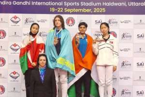 Қазақстан семсерлесуден Азия кубогында екі алтын медаль жеңіп алды