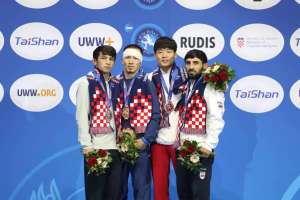 Қоржынымызда 1 алтын, 2 қола: күрес түрлерінен әлем чемпионаты қалай өтті