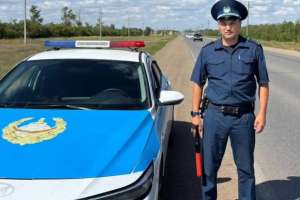 Полицейлер жүргізушілерді жолда абай болуға шақырады