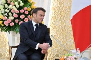 Франция президенті Эммануэль Макрон қазақ тілінде жазба жариялады