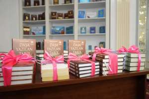 Астанада Дархан Қыдырәлінің жаңа тарихи кітаптарының таныстырылымы өтті