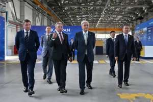 Президент KazPan сэндвич-панелдерін өндіретін зауытты аралап көрді