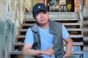 «Әкемнің інісі»: Бағлан Әбдірайымов Алматы әуежайында қызды құтқарған ер адам кім екенін айтты