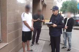 Астанада синтетикалық есірткі жасырған күдікті қолға түсті