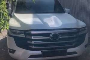 Қостанайда қымбат көлікті айдап кеткен күдіктілер ұсталды