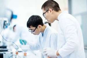 12 сәуір – Ғылым қызметкерлері күні