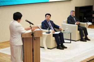 Ғани Бейсембаев жайлы мектептер ұжымдарымен кездесті