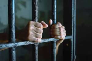 Астанада жалған доллармен сауда жасаған күдікті ұсталды