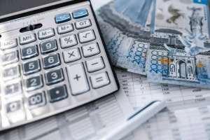 Биыл азаматтық қызметшілердің жалақысы 2 есе өседі