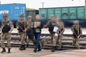 Қазақстаннан қашып кеткен сотталған азамат Ресейден экстрадицияланды