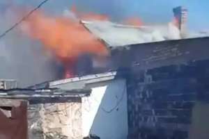 Қарағанды облысында үш бала тірідей өртеніп кете жаздады