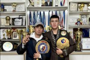 Ағайынды Сабырхандар әкелеріне ерекше сый жасады (ВИДЕО)