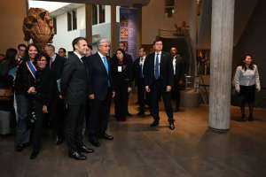 Қасым-Жомарт Тоқаев пен Эмманюэль Макрон музейге барды