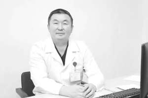 Астанада балалар нейрохирургі Серік Кизатуллин өмірден өтті