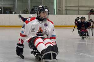 Астанада тірек-қимыл аппараты бұзылған балалар парахоккеймен айналыса алады