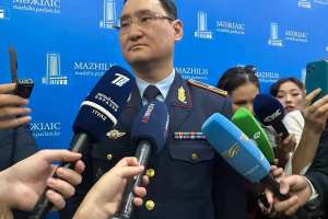 Желіде футбол билетін сатқан: Сәкен Майғазиев пен Нұрлан Еспановтың ұлдарын полиция тексеруі мүмкін