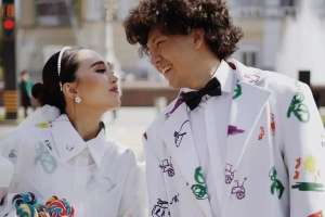 Жанар Айжанованың қызы Айжұлдыз Адайбекова екінші сәбиін дүниеге әкелді