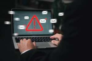 Бас прокуратура интернет-алаяқтар енді мұғалімдерді нысанаға алғанын ескертті