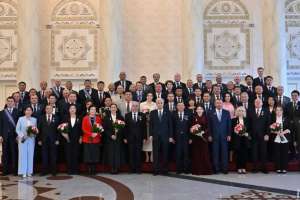 Республика күніне орай Мемлекет басшысы елге еңбегі сіңген азаматтарды марапаттады