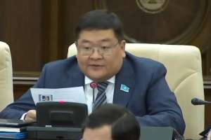 Айдос Сарым: Жалған коучтар мен рухани алаяқтар қоғам үшін қауіпті құбылысқа айналды