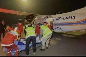 Ақтөбедегі жол апаты: ауыр жарақат алған бір адам Астанаға жеткізілді