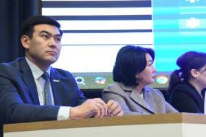 Елордалық ұстаздар ЖИ құралдарын қолдануды үйреніп жатыр