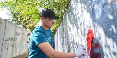Colman Domingo and Jude Law at amfAR’s Venice Gala