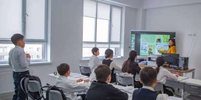 Colman Domingo and Jude Law at amfAR’s Venice Gala