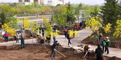 Colman Domingo and Jude Law at amfAR’s Venice Gala