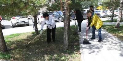Colman Domingo and Jude Law at amfAR’s Venice Gala