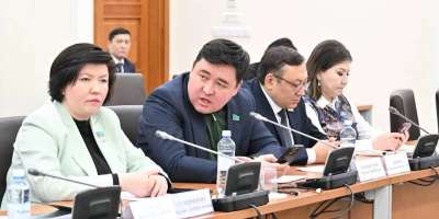 Colman Domingo and Jude Law at amfAR’s Venice Gala