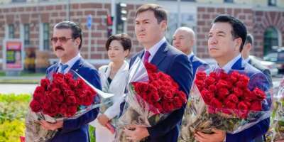 Colman Domingo and Jude Law at amfAR’s Venice Gala