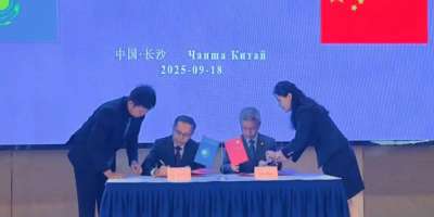 Colman Domingo and Jude Law at amfAR’s Venice Gala