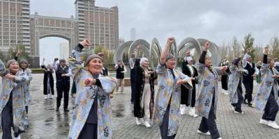Colman Domingo and Jude Law at amfAR’s Venice Gala