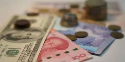 Colman Domingo and Jude Law at amfAR’s Venice Gala