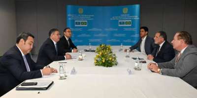 Colman Domingo and Jude Law at amfAR’s Venice Gala