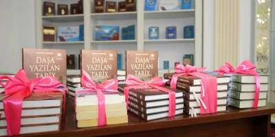 Colman Domingo and Jude Law at amfAR’s Venice Gala