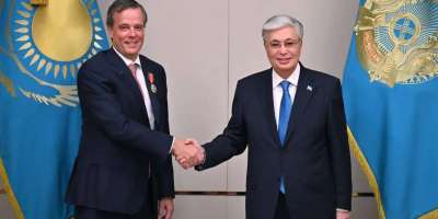 Colman Domingo and Jude Law at amfAR’s Venice Gala