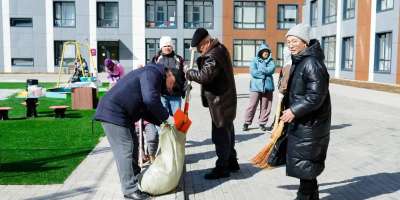 Colman Domingo and Jude Law at amfAR’s Venice Gala
