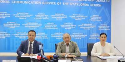 Colman Domingo and Jude Law at amfAR’s Venice Gala