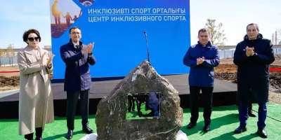 Colman Domingo and Jude Law at amfAR’s Venice Gala