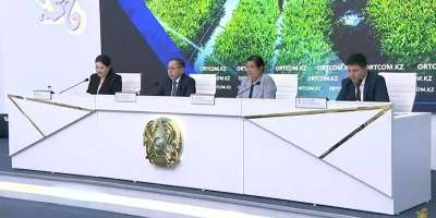 Colman Domingo and Jude Law at amfAR’s Venice Gala