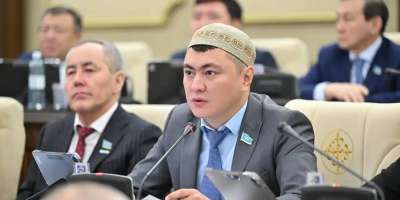 Colman Domingo and Jude Law at amfAR’s Venice Gala