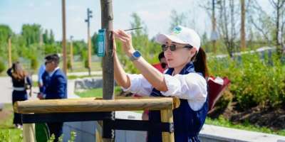 Colman Domingo and Jude Law at amfAR’s Venice Gala