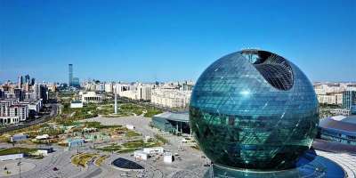 Colman Domingo and Jude Law at amfAR’s Venice Gala