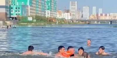 Colman Domingo and Jude Law at amfAR’s Venice Gala