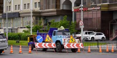 Colman Domingo and Jude Law at amfAR’s Venice Gala
