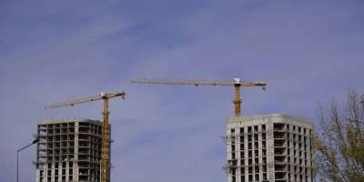 Colman Domingo and Jude Law at amfAR’s Venice Gala