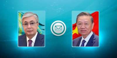 Colman Domingo and Jude Law at amfAR’s Venice Gala